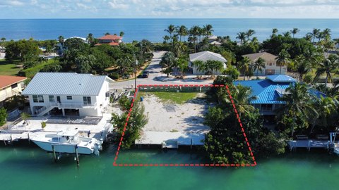 Duck Key Canal Frontage Lot