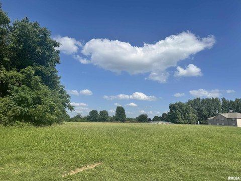 Land, Chatham, IL