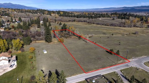 Land, Hamilton, MT
