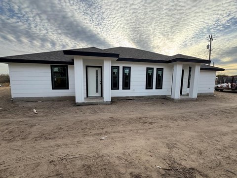 New Duplex in Eagle Pass