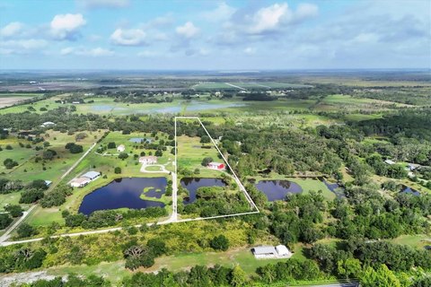 Agricultural Land with Metal Workshop