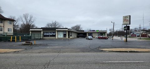 Retail Strip Center Corner Space