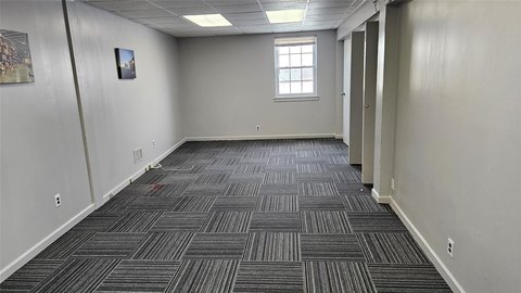 Office Space in Williston Park