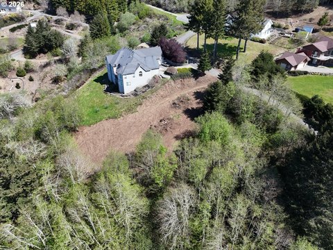 Brookings, Oregon Land with Views