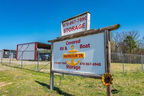 Versatile Property with Storage Business