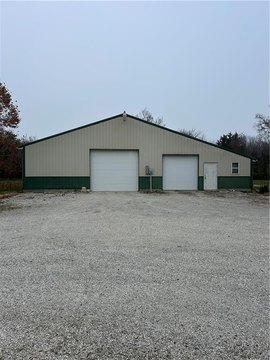 Functional Shop on 1.5 Acres
