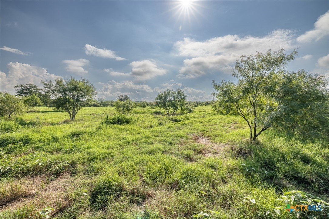 Residential Land in Gonzales, TX