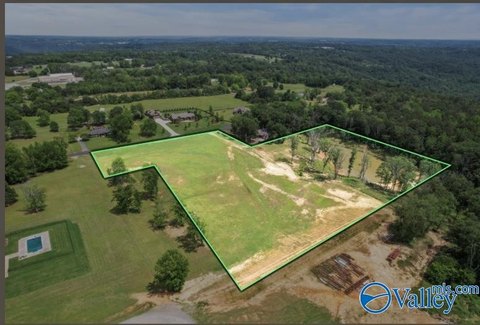 9.85 Acres in Albertville, AL