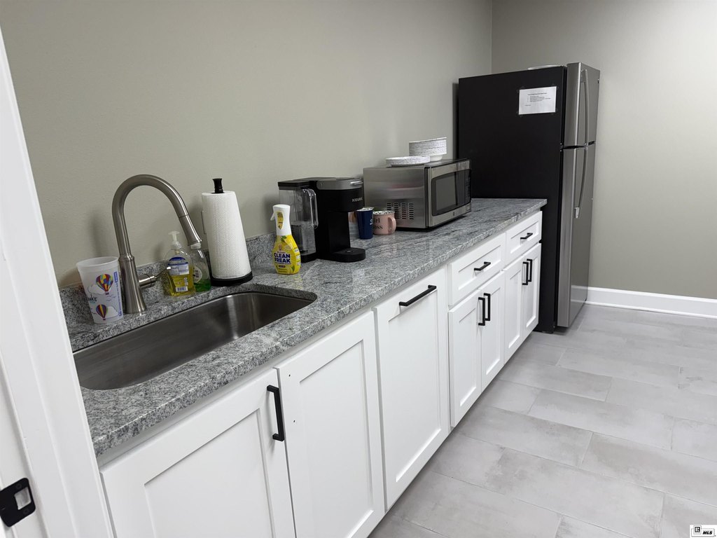 Picture 19