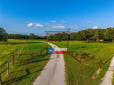 Boyd Ranch with Acreage