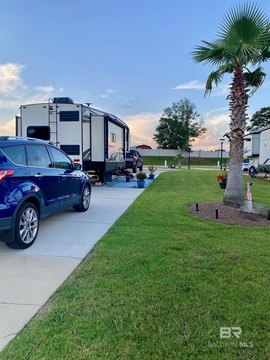 Pull-Through RV Resort Lot