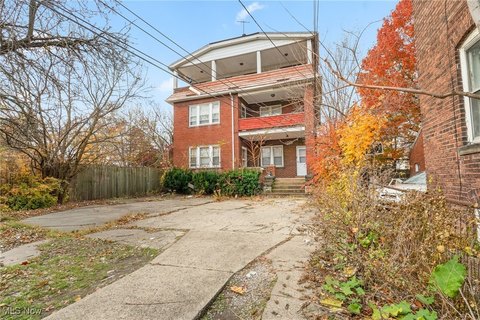Renovated Triplex in North Collingwood