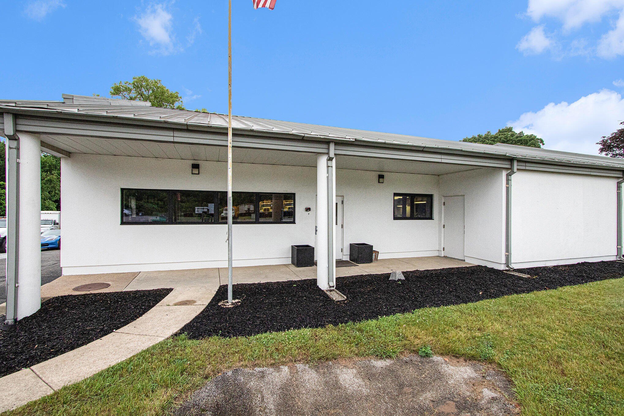 Versatile Commercial Property in Niles