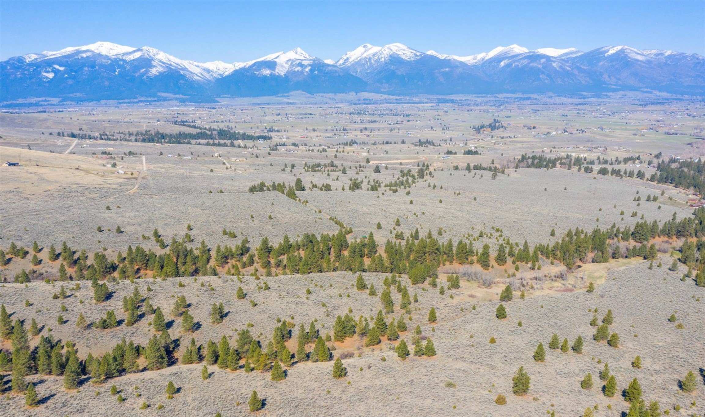Montana Land with Mountain Views