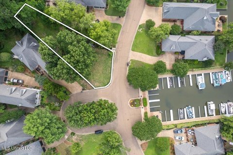 Residential Land Near Lake Caroline