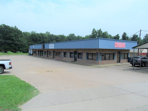Five-Suite Retail Mall with Highway Exposure