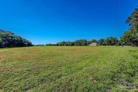 Land Parcel in Pace, FL