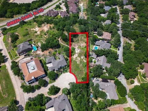 LAND - Arlington, TX