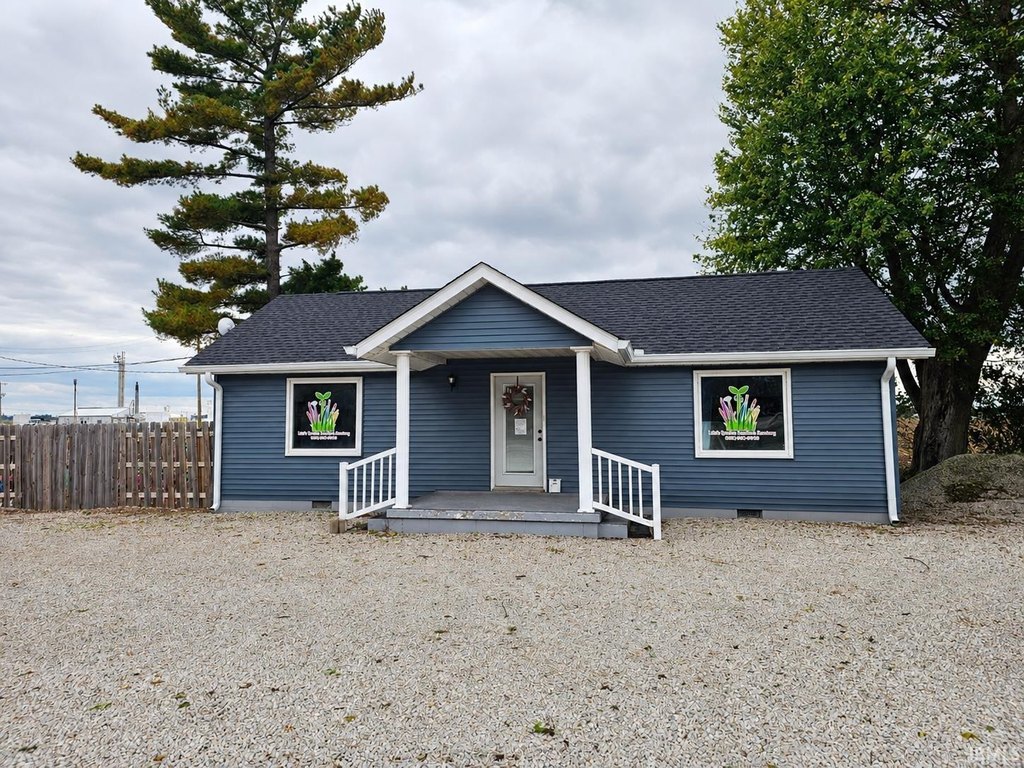 5521 N State Road 67, Worthington, IN 47471