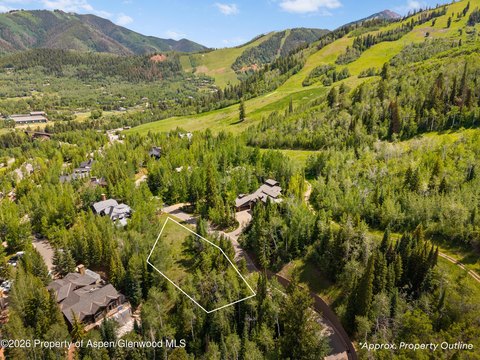 Aspen Land with Peak Views