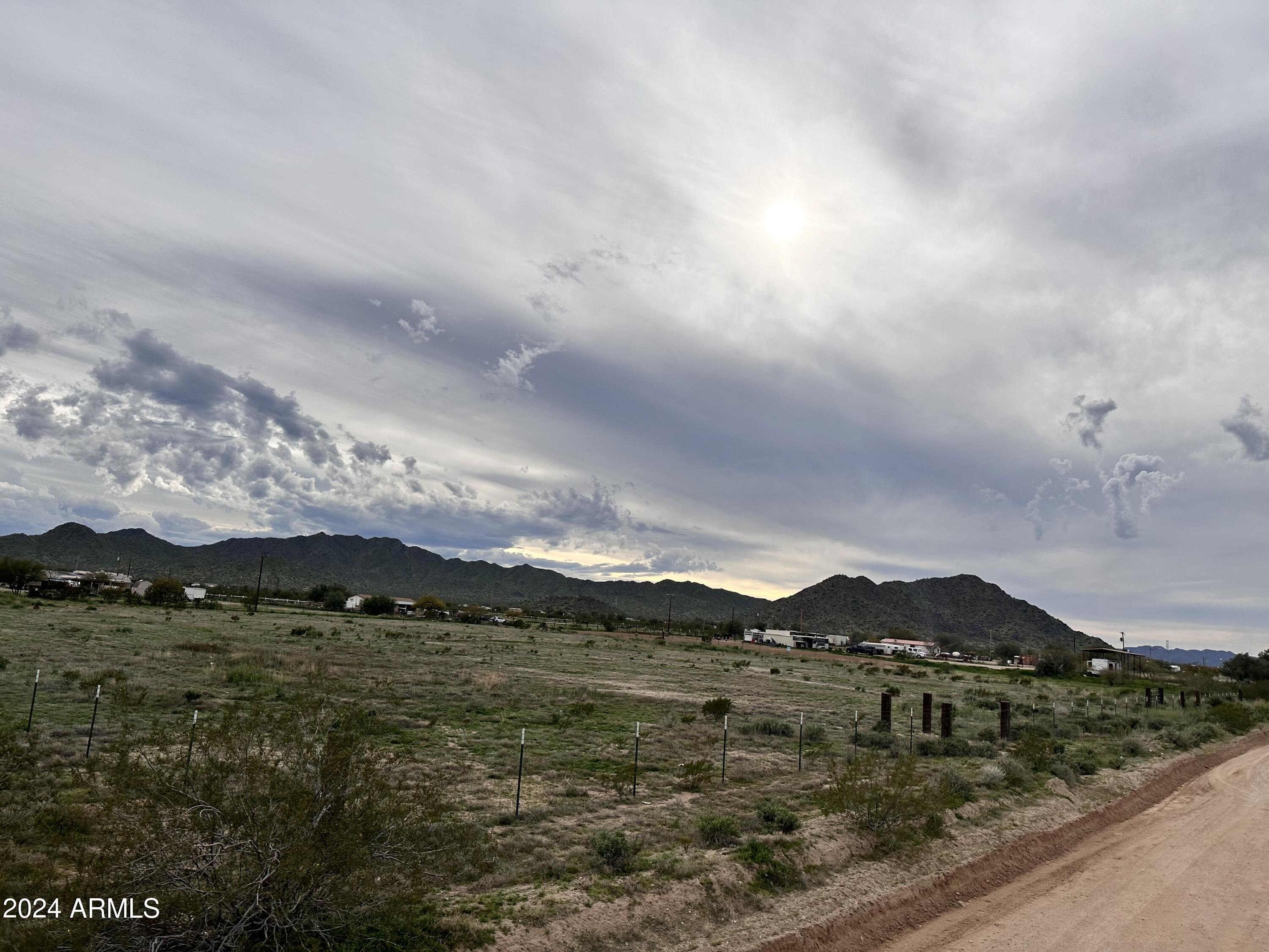 Maricopa Land with RV Gates