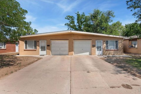 Duplex with In-Unit Laundry