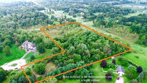 Spacious Land Parcel in Northville