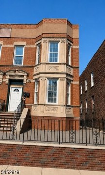 Duplex With Private Backyard