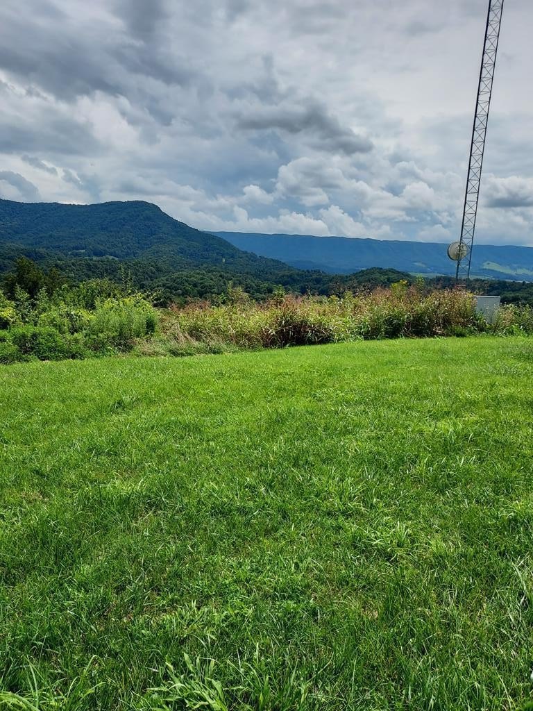 Unrestricted Lot Near Claypool Hill