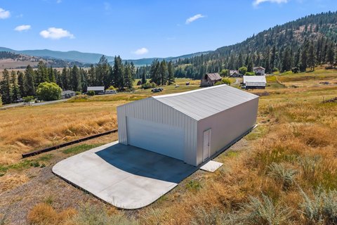 Land, Colville, WA