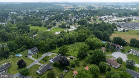 LAND - GAP, PA