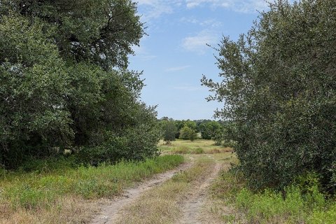 Acreage, Fayetteville, TX