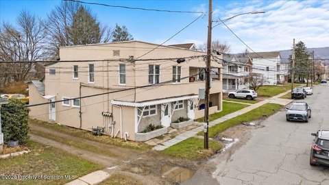 Mixed-Use Property in Green Ridge