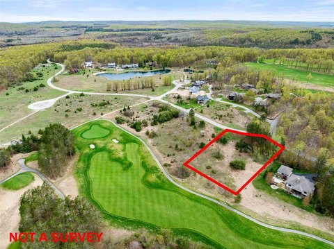 LAND - Harbor Springs, MI