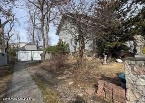 Oversized Lot in Tottenville