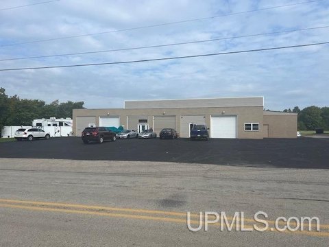 Commercial Property with Living Quarters