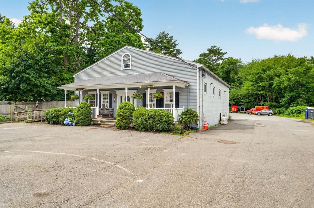 65 School St, Pembroke, MA 02359