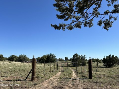 20 Acres Fenced Land