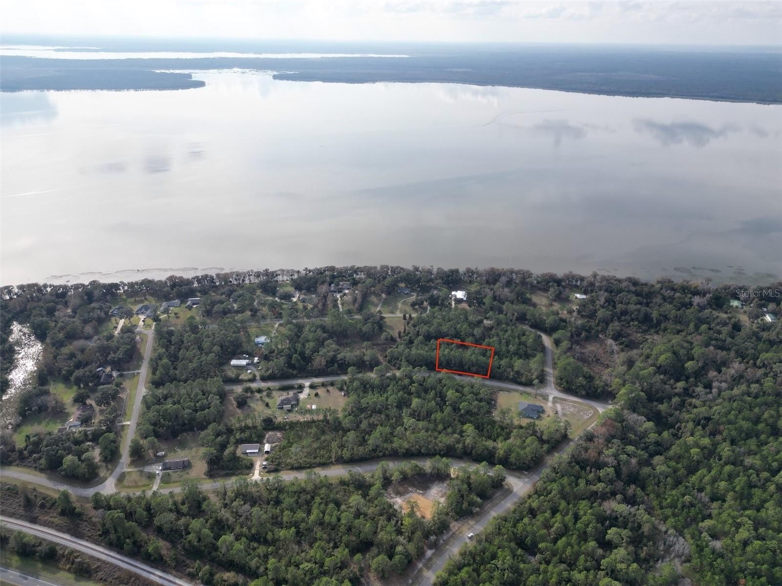 Buildable Lot Near Lake Lochloosa