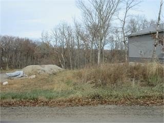 LAND - Montezuma, IA