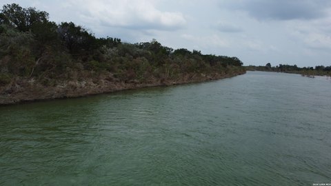 Land, Uvalde, TX