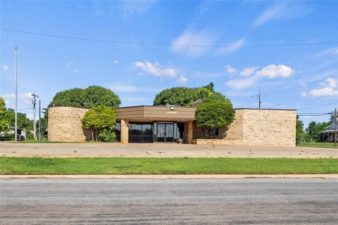 Former Bank Building in Custer