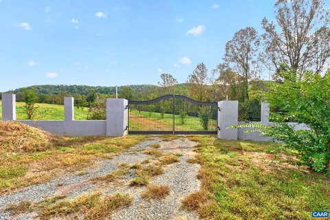 LAND, CHARLOTTESVILLE, VA