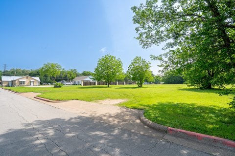 Level Commercial Lot With Utilities