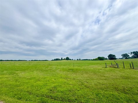 Eagle Shores Land on Bob Sandlin