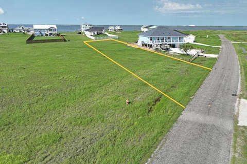 Waterfront Lot in Cape Valero