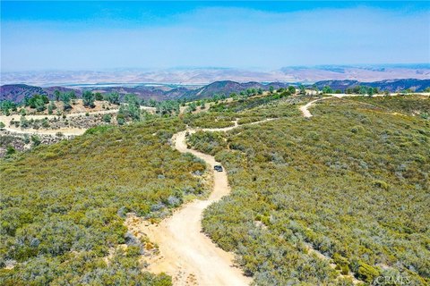 Land with Panoramic Valley Views