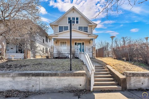 Topeka Commercial Building For Sale