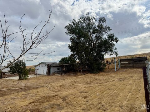 Land, Taft, CA