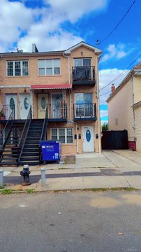 Richmond Hill Vacant Multi-Family Property